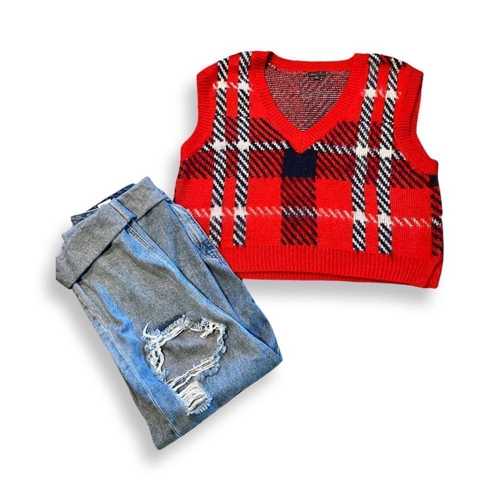 MUST HAVE WILD FABLE PLAID SWEATER VEST SIZE XL!!